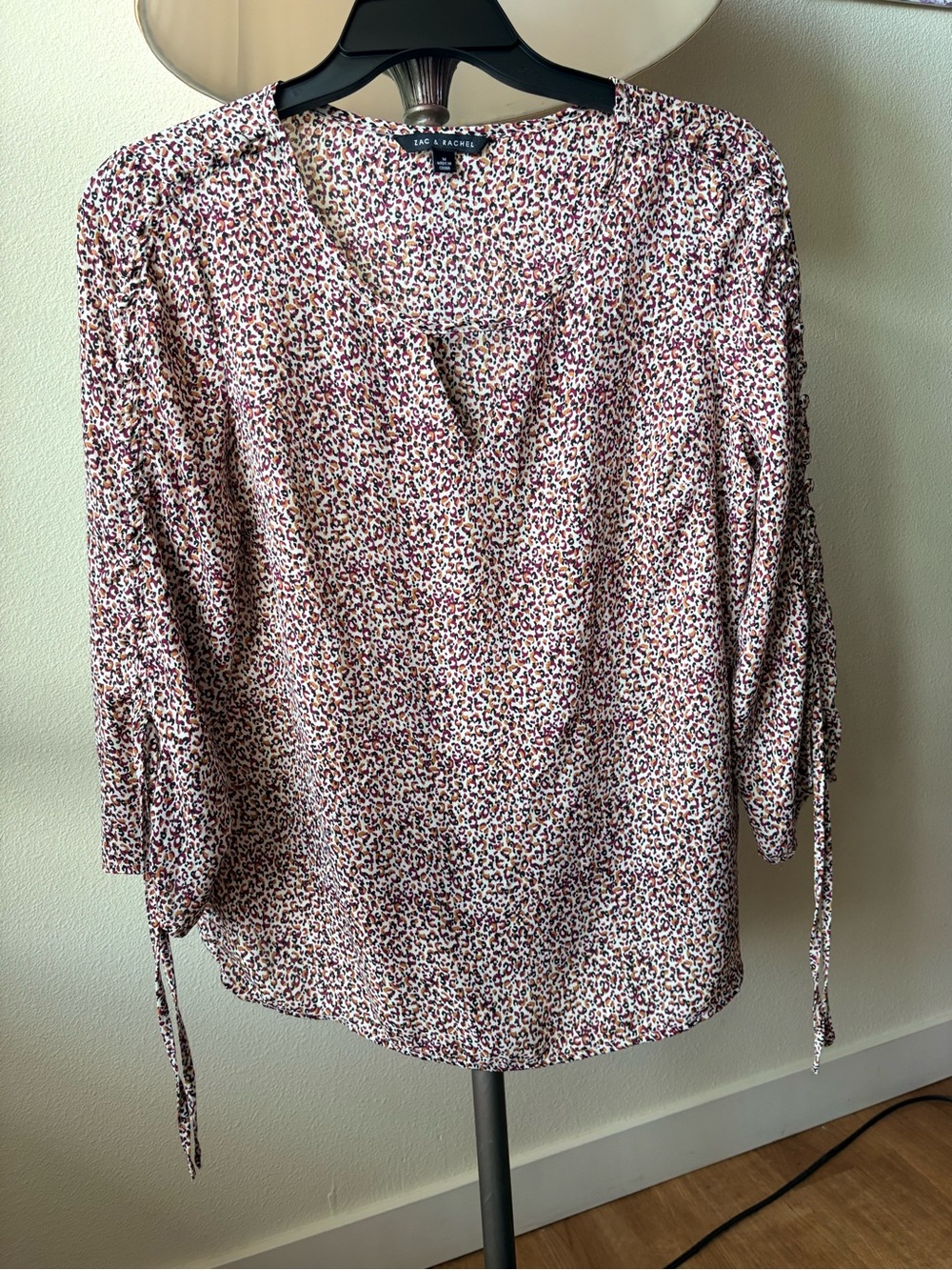 Zac & Rachel Multi-Color Cheetah Print Split Neck Blouse Size M